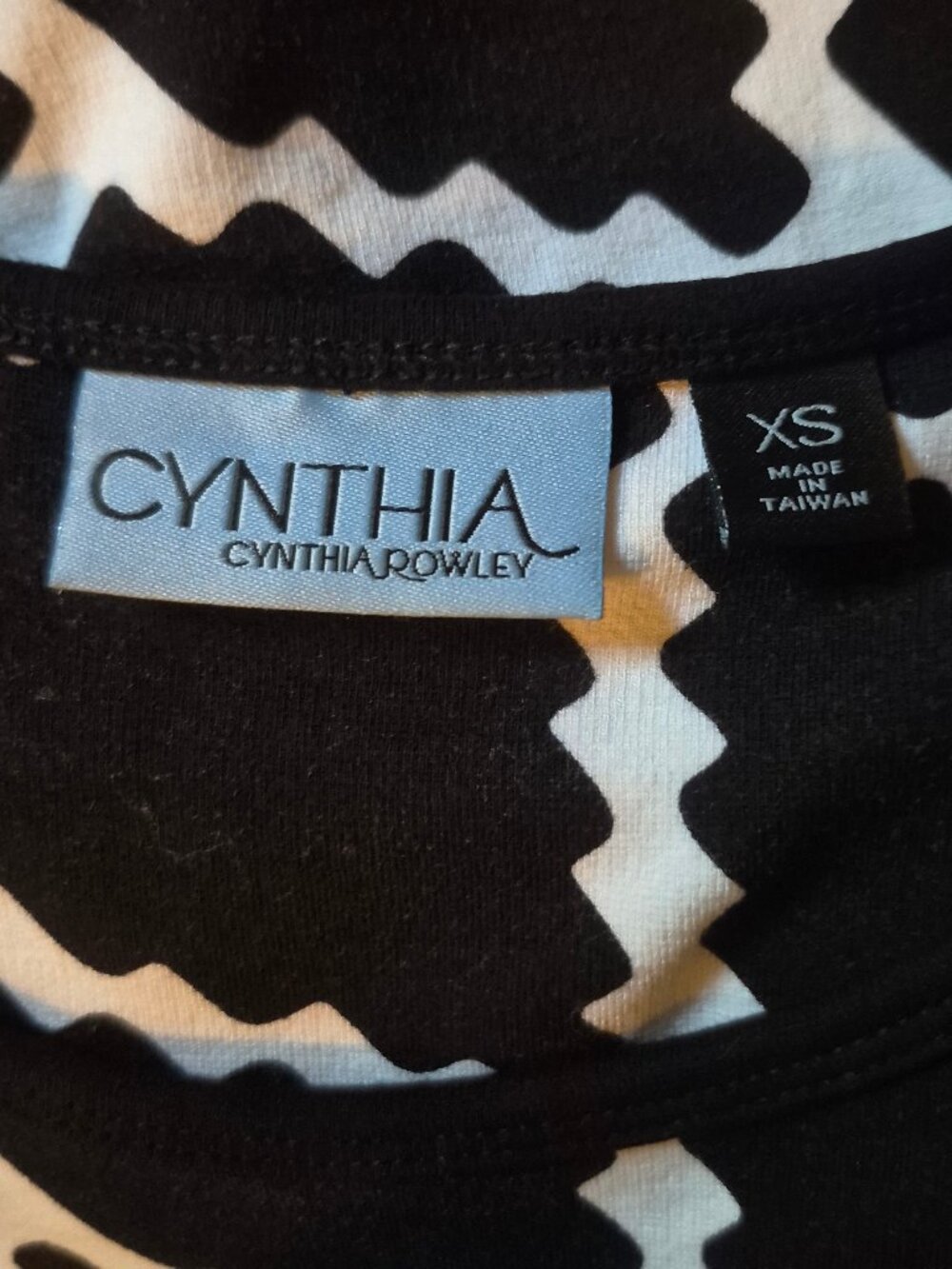 Fitted Dress. Cynthia Rowley ,XS Gorgeous! - Picture 3 of 5